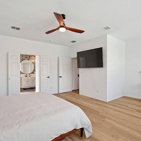 Wellness Oasis 5Br W Pool + Huge Yard + Fire Pit Villa Sachse Buitenkant foto